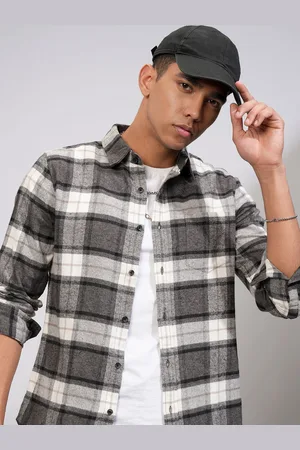 Highlander Men Spread Collar Checked Cotton Casual Shirt