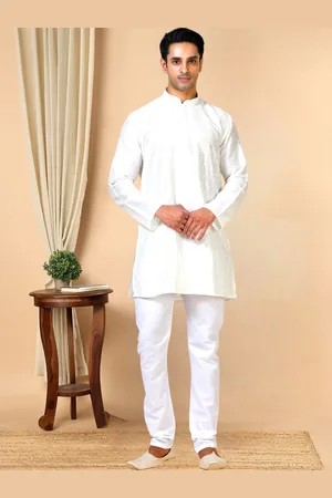 TATTVA Mandarin Collar Geometric Woven Design Straight Kurta