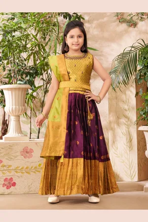 Sangria Girls Ethnic motifs Embroidered Sleeveless Lehenga Choli With Belt