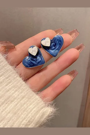 Krelin Stainless Steel Heart Shaped Studs