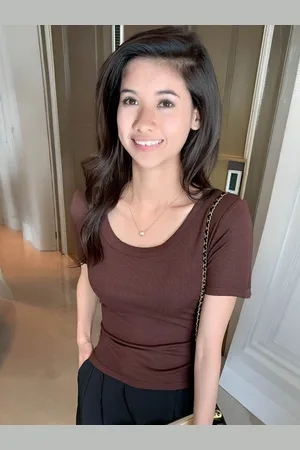 Stylecast Women Round Neck Top