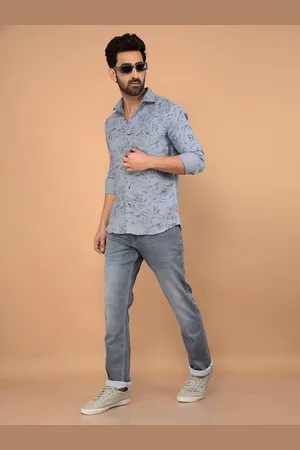 Crimsoune Club Men Classic Slim Fit Spread Collar Typography Printed Cotton Casual Shirt