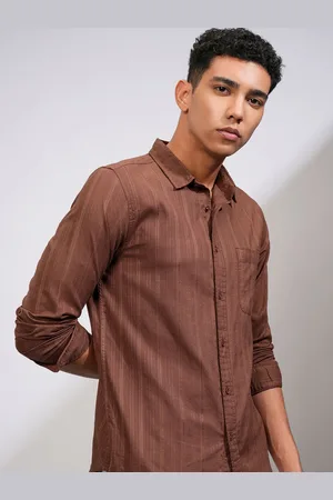 Highlander Men Spread Collar Textured Cotton Casual Shirt