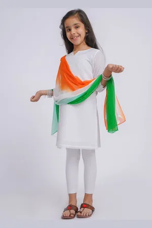 Vastramay Girls Regular Kurta With Dupatta