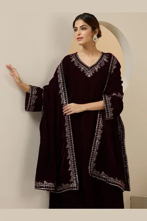Ishin Women Floral Printed Regular Velvet Kurta with Trousers & With Dupatta