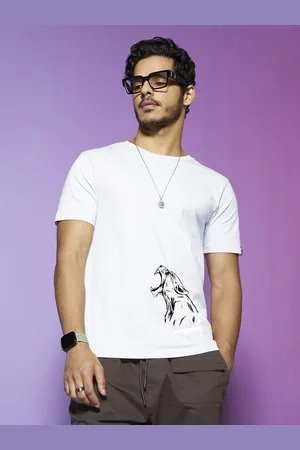 Bewakoof Men White Printed Pockets T-shirt