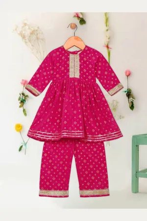 SAKA DESIGNS Girls Geometric Printed Round Neck Regular Anarkali Kurta with Palazzos
