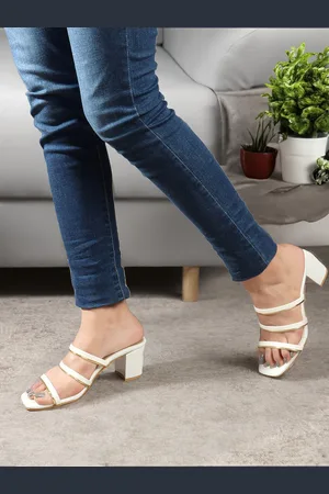 DressBerry Women Textured Block Sandals with Buckles