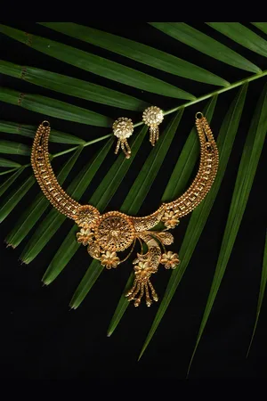 HOUSE OF ARLI Gold-Plated Beads-Studded Jewellery Set