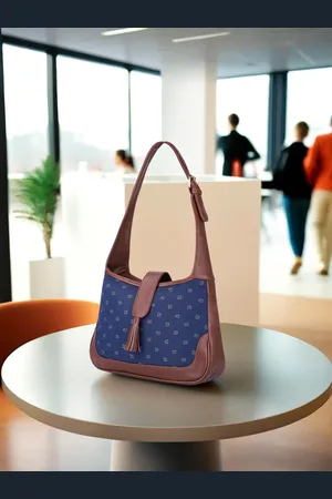 THE CLOWNFISH Women Samantha Graphic Printed Structured Shoulder Bag