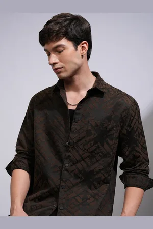 Highlander Men Spread Collar Textured Casual Shirt