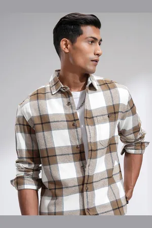 Highlander Men Spread Collar Checked Cotton Casual Shirt