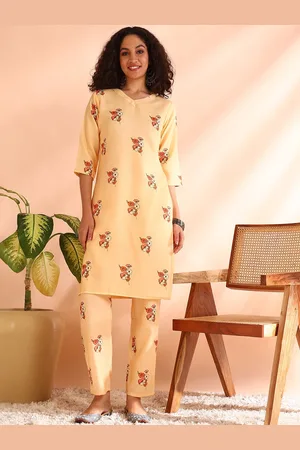 DIVASTRI Women Floral Printed Regular Kurta with Trousers