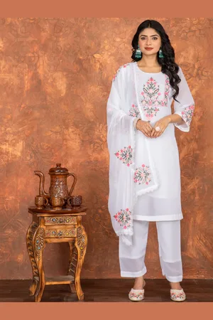 DIVASTRI Women Floral Embroidered Regular Thread Work Kurta with Trousers & With Dupatta