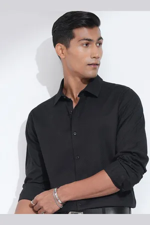 Highlander Men Slim Fit Striped Casual Shirt