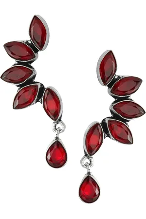 EL REGALO Red & Silver-Plated Geometric Ear Cuff Earrings