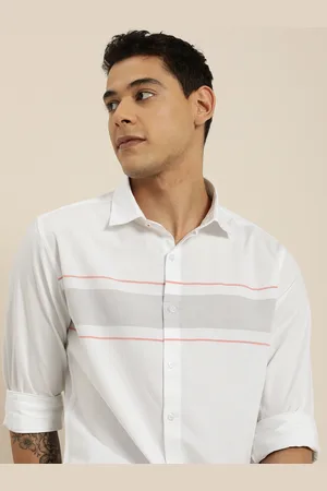 Invictus Men White Slim Fit Horizontal Stripes Casual Shirt