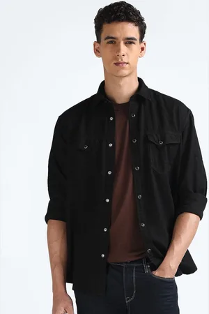 Flying Machine Men Spread Collar Solid Cotton Casual Shirt