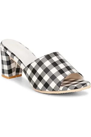 Misto Women Black & White Checked Block Mules