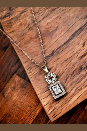 DressBerry Rose Gold-Plated Pendant & Chain