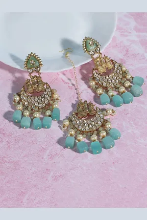 AURAA Trends Feather Shaped Drop Earrings