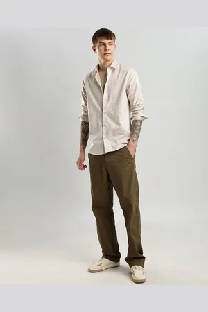 Calvin Klein Men Classic Slim Fit Opaque Casual Shirt