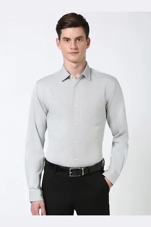 Peter England Men Spread Collar Solid Cotton Slim Fit Casual Shirt