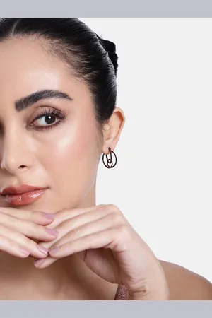 ESTELE Geometric Hoop Earrings