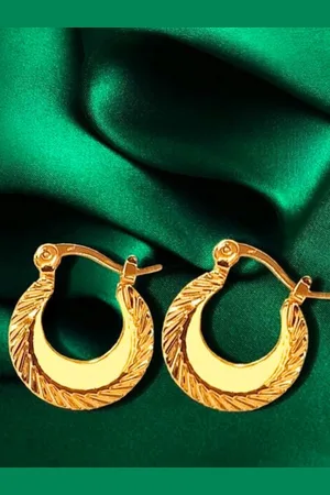 Roadster The Lifestyle Co Gold-Plated Circular Chandbali Hoop Earrings