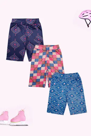 KiddoPanti Girls Printed Shorts