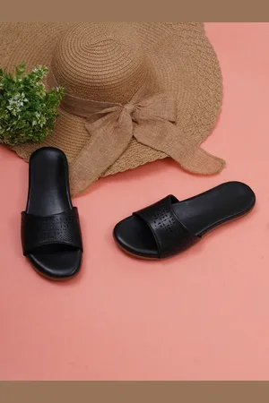Misto Women Black Open Toe Flats with Laser Cuts
