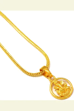 Jewar Mandi Gold-Plated Circular Shaped Pendant With Chain