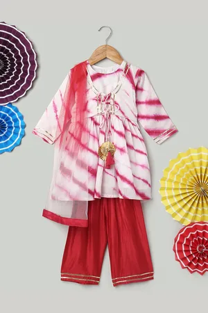 BownBee Girls Ethnic Motifs Printed Regular Gotta Patti Kurta with Trousers & With Dupatta