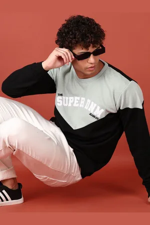 V-Mart Men Colourblocked Pullover Sweatshirt