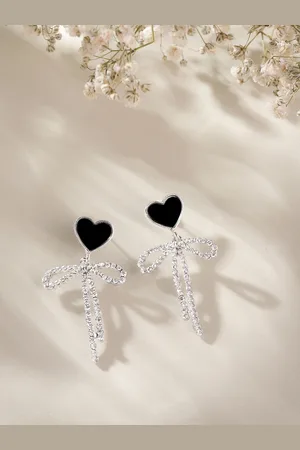 DressBerry Heart Shaped Drop Earrings