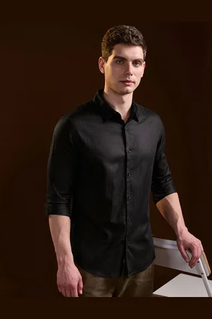 The Bear House Men Slim Fit Opaque Casual Shirt