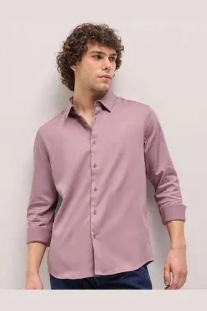The Bear House Men Spread Collar Solid Cotton Slim Fit Casual Shirt