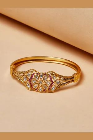 Voylla Women Gold-Toned & White Brass Gold-Plated Bangle