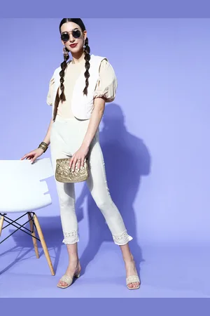 Juniper Women Elegant White Solid Scalloped Edge Trousers