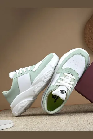 MAGNOLIA Women Sneakers