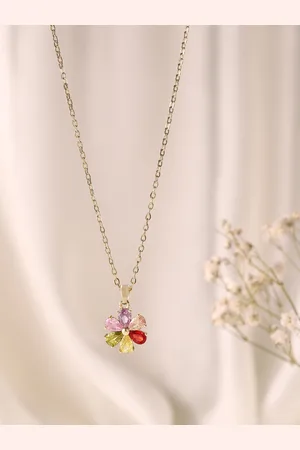 DressBerry Floral Shape Pendant with Chain