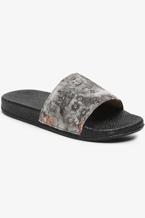 Misto Women Printed Flip Flops
