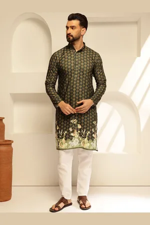 SOJANYA Floral Embroidered Sequinned Cotton Straight Kurta