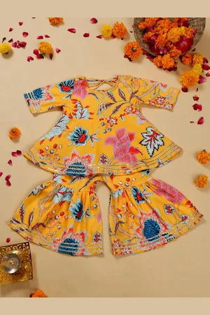 SAKA DESIGNS Girls Ethnic Motifs Printed Regular Kurta with Sharara