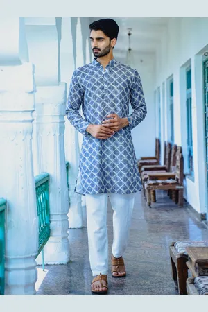 BE DESI Geometric Printed Mandarin Collar Straight Kurta With Pyjama