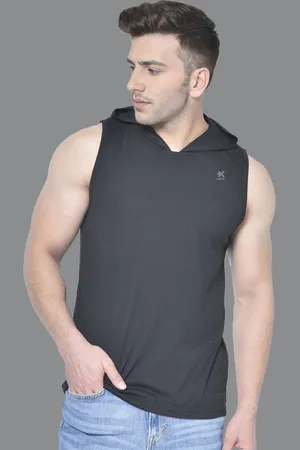 HRX Men Monochrome Pockets Slim Fit T-shirt