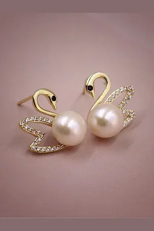 FIMBUL Gold-Plated Artificial Stones and Beads Stud Earrings