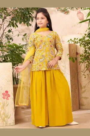 Aarika Girls Floral Embroidered Regular Kurti with Palazzos & With Dupatta