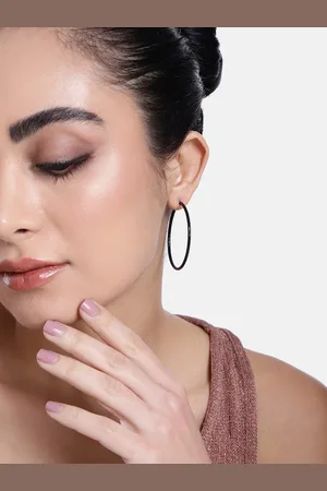 ESTELE Circular Hoop Earrings