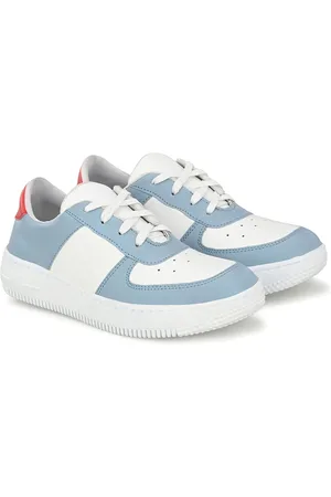 MAGNOLIA Women Sneakers